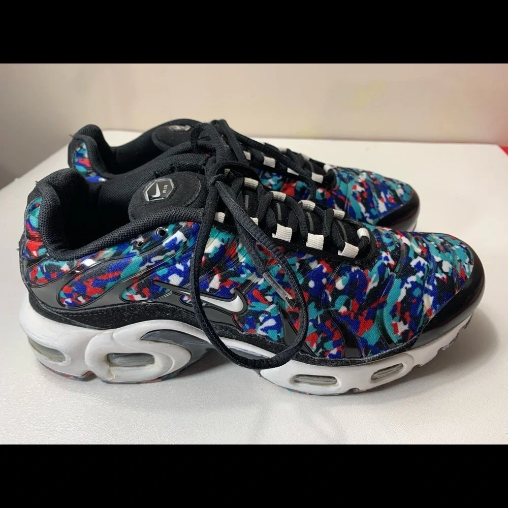 NIKE AIR MAX PLUS GS SNEAKERS